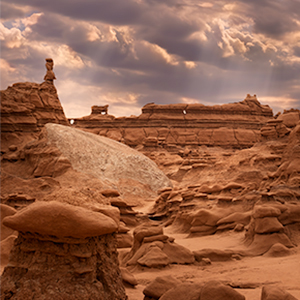 images/2017-09-09_1160930-934_back_eastern_area_with_a_section_of_curtis_formation_valley_1_goblin_valley_state_park_emery_county_ut.jpg